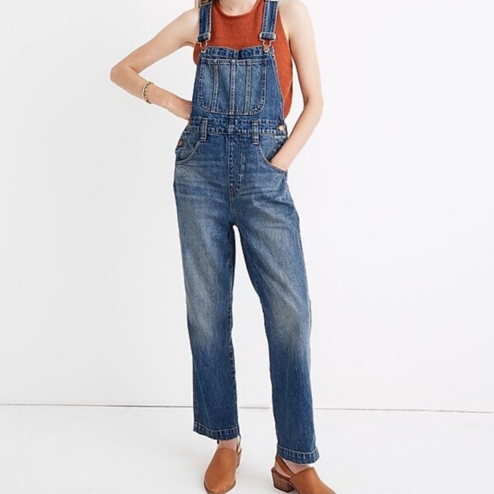 Madewell Straight-Leg Overalls in Elmridge Wash Small